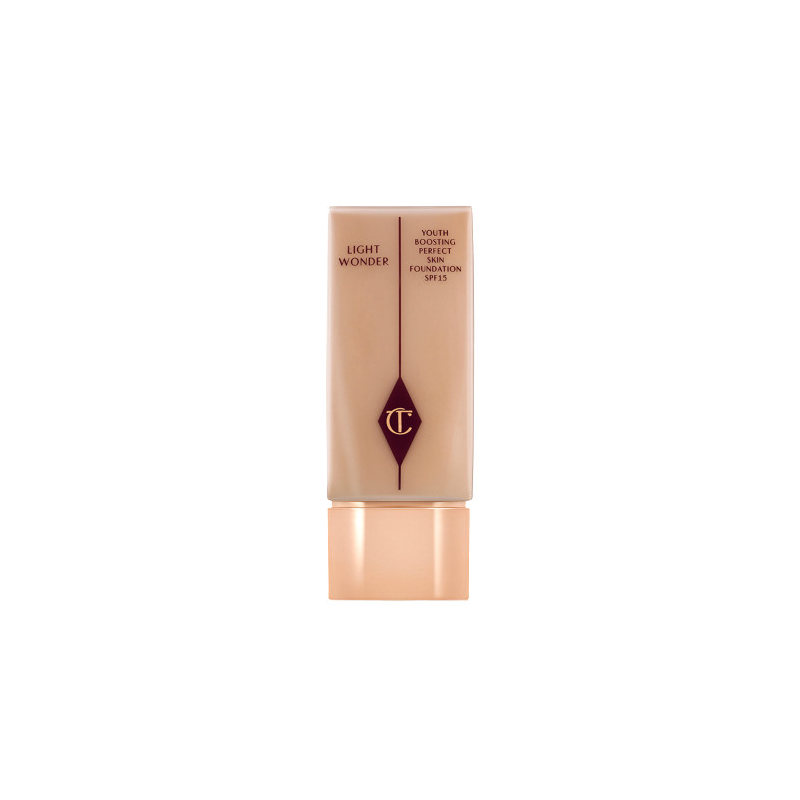 Fond de ten Charlotte Tilbury Light Wonder, Nuanta 8 Medium