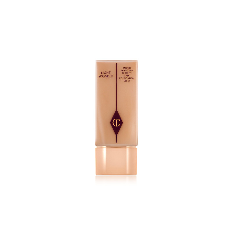 Fond de ten Charlotte Tilbury Light Wonder Nuanta 9 Dark