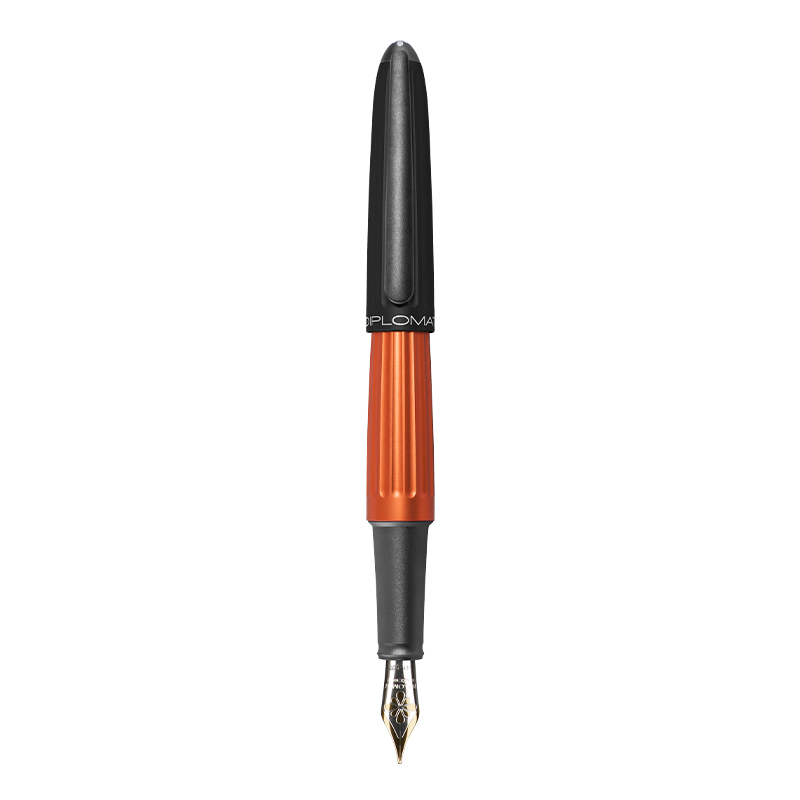 Stilou Diplomat Aero, Cu Penita M, Aurita 14kt. - Black Orange