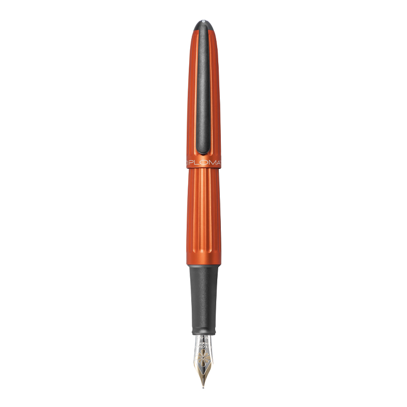 Stilou Diplomat Aero, Cu Penita M, Aurita 14kt. - Orange