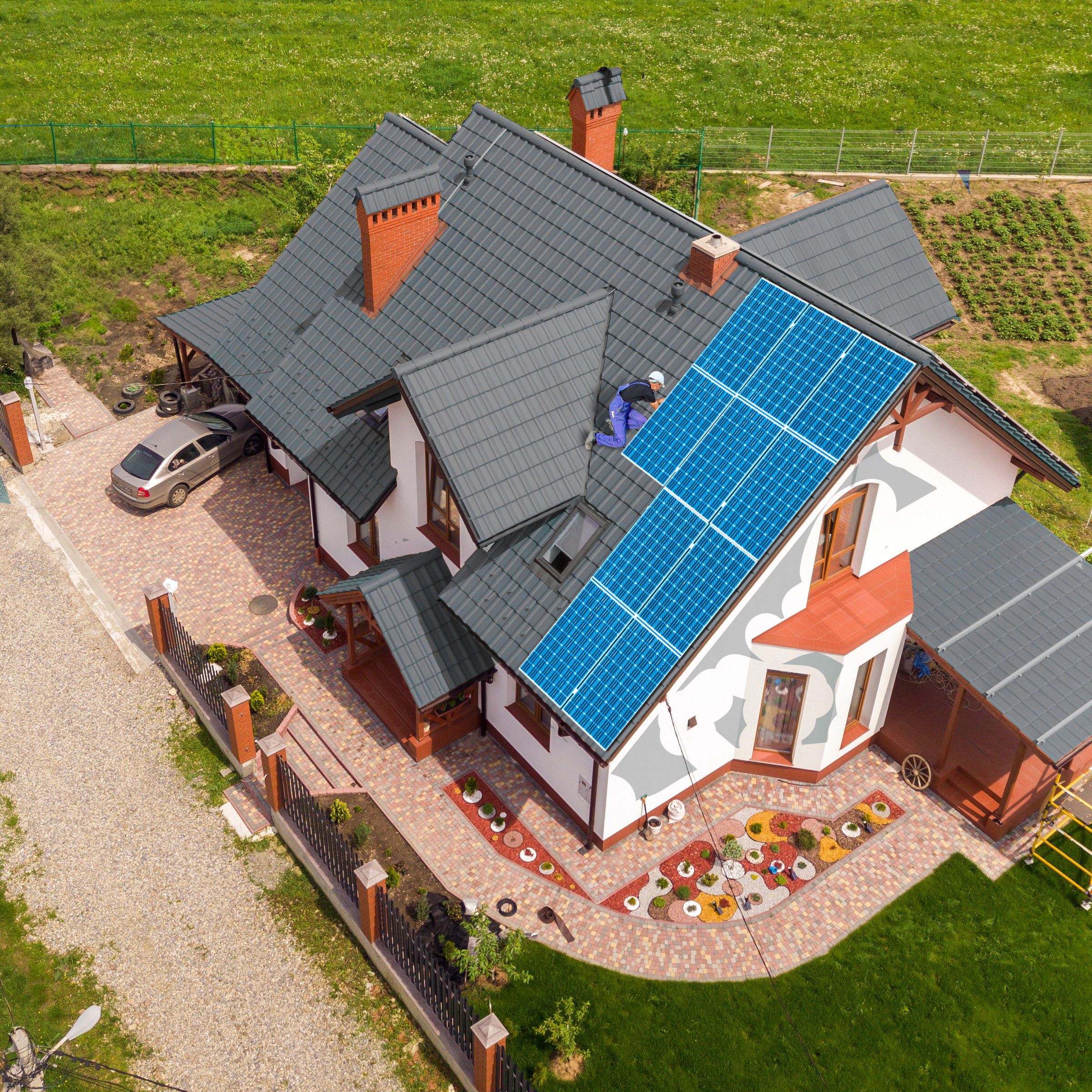 Sistem panouri fotovoltaice COMPLET, Montaj inclus, 5 kWp, Monofazat OFF-GRID, Stocare 3,3kw, Persoana juridica TVA 19%