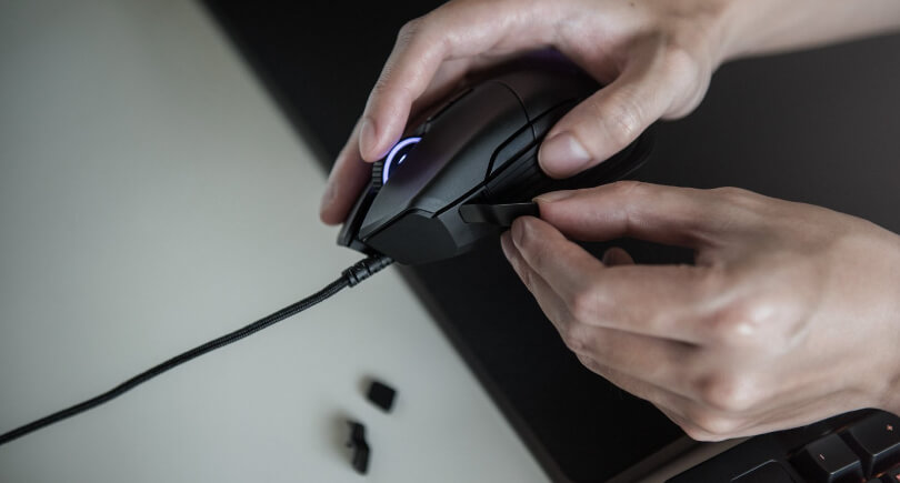 Razer Basilisk DPI detasabil