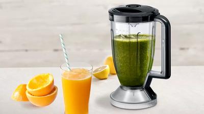 Prepara smoothie-uri sanatoase si stoarce fructe folosind un singur aparat