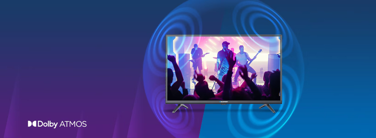 Vedere cu televizorul Smart Blaupunkt 32FBG5010S, afisand un concert rock si undele sonore virtuale pe langa acesta.